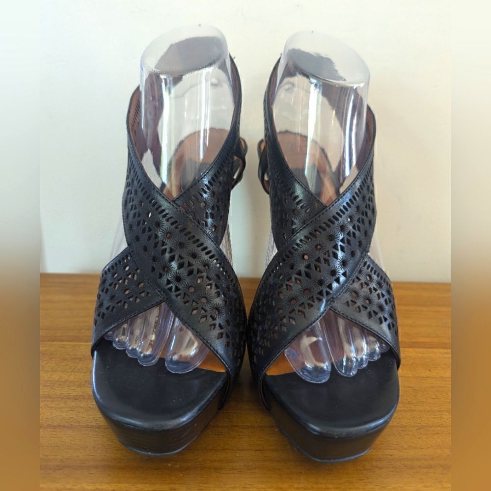 Diane Von Furstenberg Whimsigoth Dark Academia Witchy Feminine Heels 8 ½